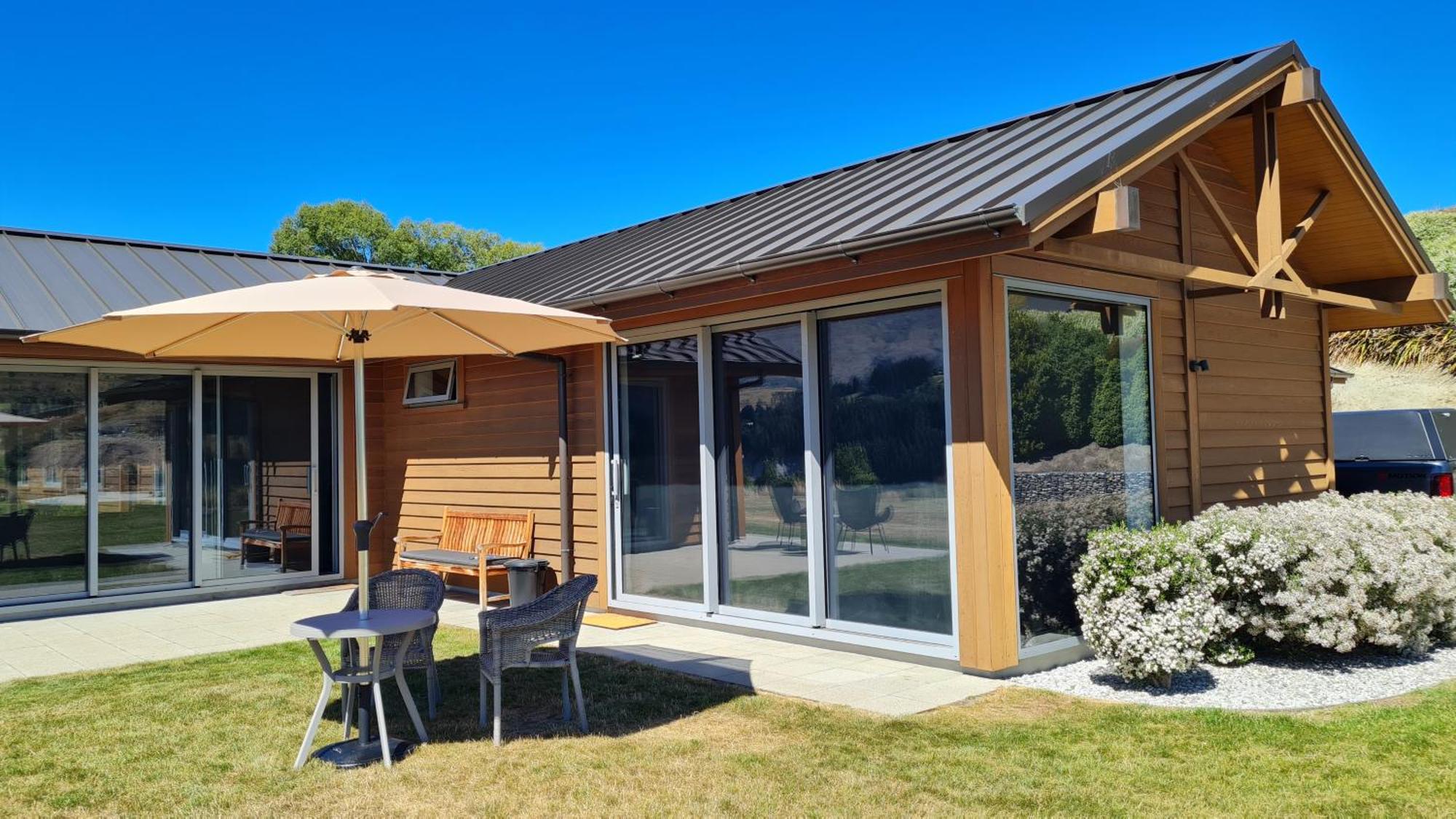 Tucker Beach Private Exclusive Retreat Κουίνσταουν Δωμάτιο φωτογραφία